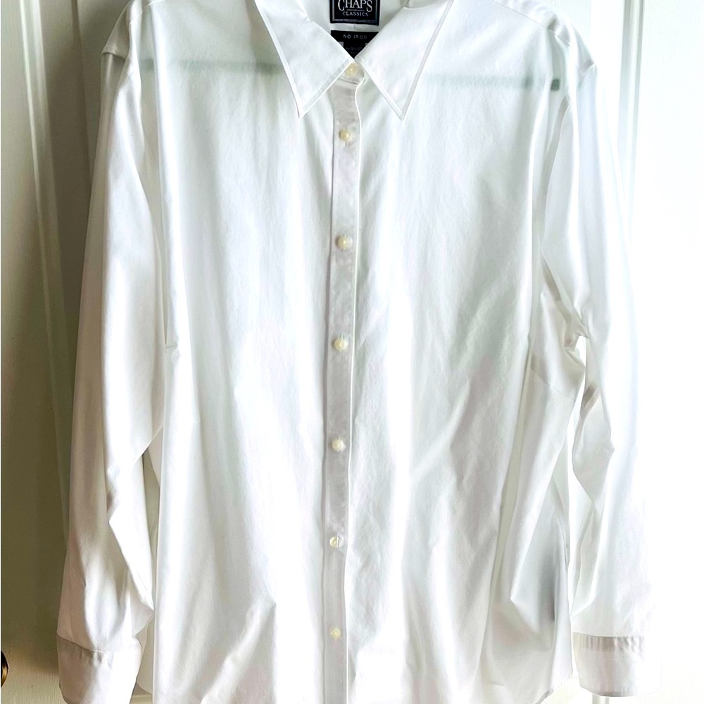Woman’s Chaps essential no iron white long sleeve blouse 3x
